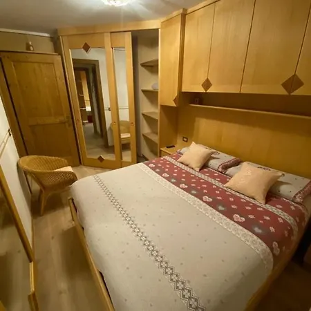 Genepi Apartment *